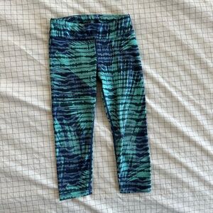 Athleta Teal & Navy Tie-Dye chit chat Capri Leggings - Kids 7